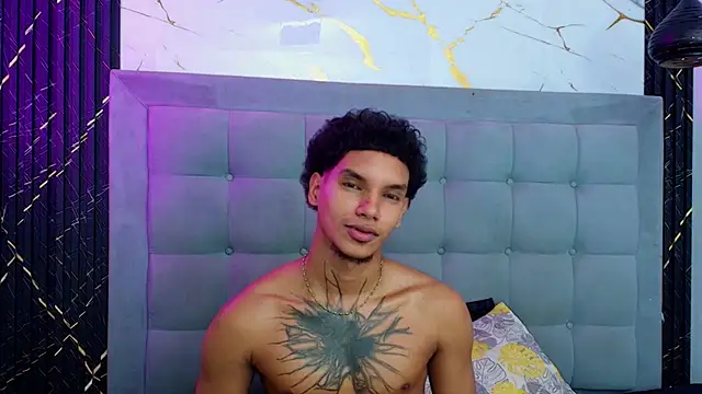 Вебкам-шоу kai_storm77