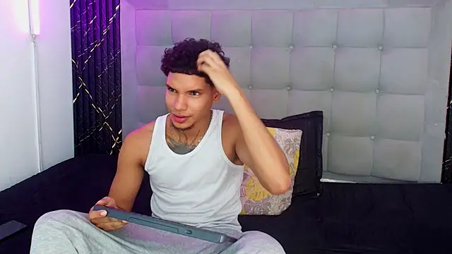 kai_storm77 Шоу с уебкамера