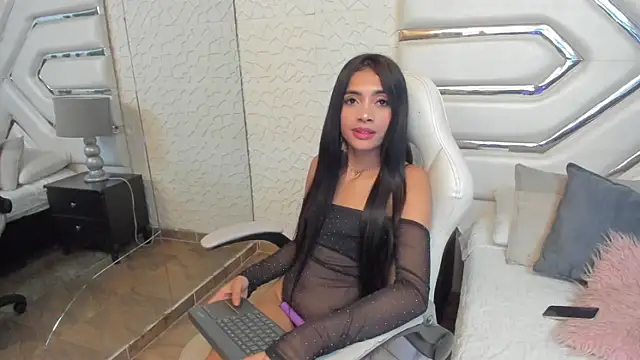 KattyLilli Chat XXX live