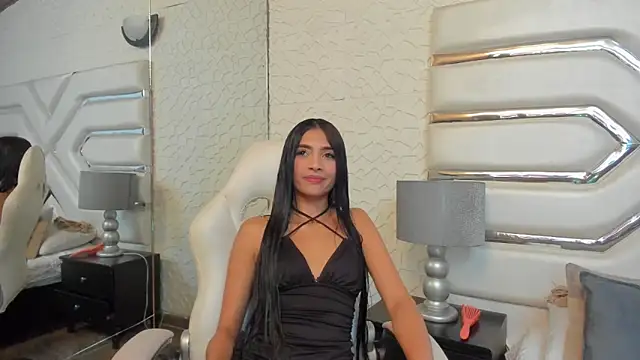 دردشة KattyLilli الجنسية المباشرة