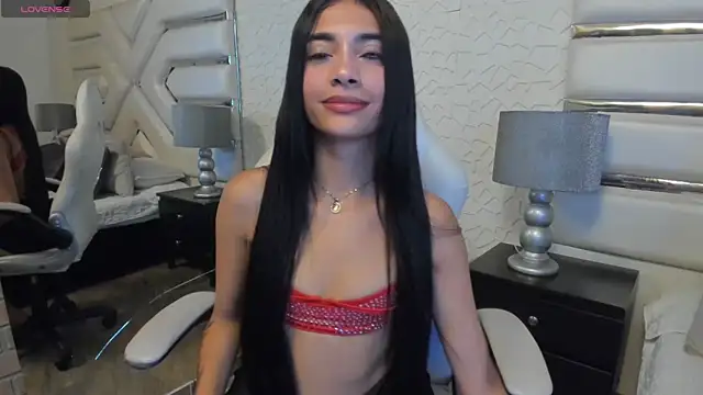 צ'אט XXX בשידור חי של KattyLilli