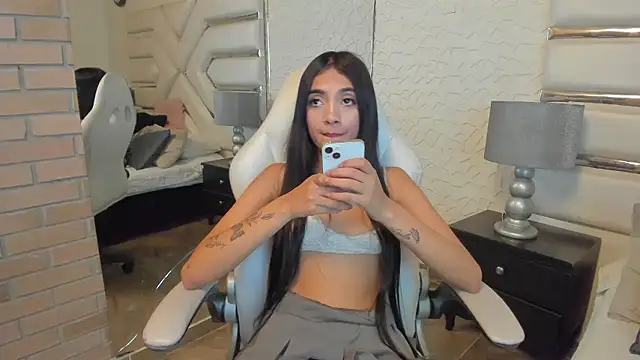 KattyLilli's Live XXX Chat