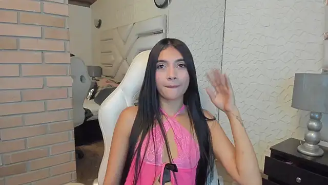Chat +18 de KattyLilli ao vivo