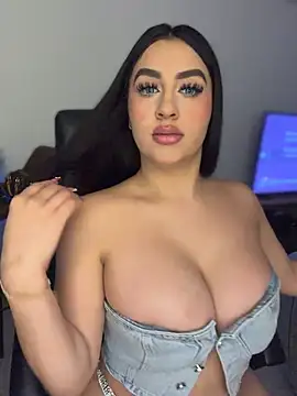 LindseyMos' Live XXX Chat