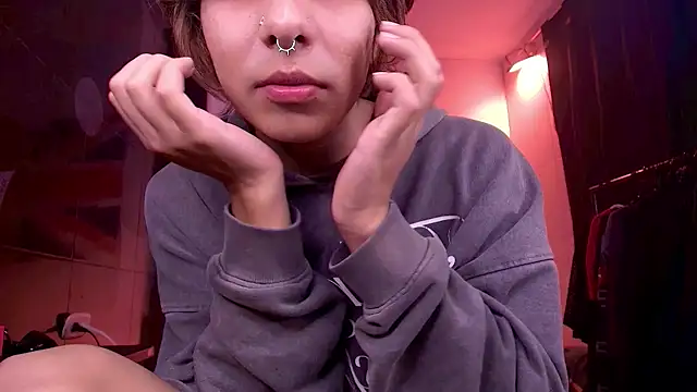 Aronn_44's Webcam Show