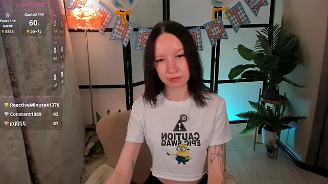 Show modela Mi_Mi_Mia na web-kameri