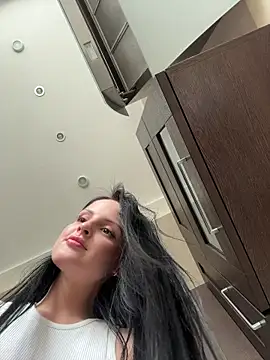 Sala de chat en directo de Evaryn