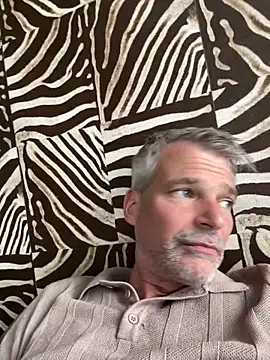 Thor-82のウェブカメラショー