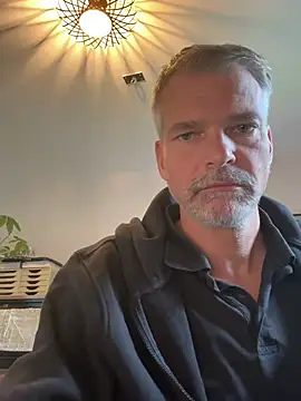 Thor-82 Webcam-Show