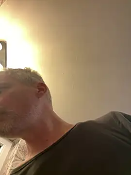 Thor-82 Show in webcam