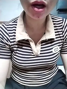 Girl_lovebaby Pertunjukan Webcam