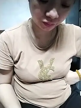 Girl_lovebaby's Live Chat Room