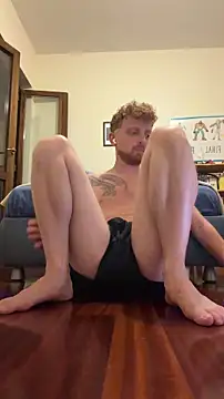 Red_dragon94 Show in webcam