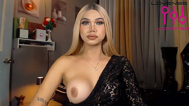 Lexi_ThunderFuckのウェブカメラショー