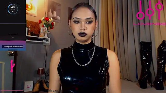 Pokazy przed kamerką – Lexi_ThunderFuck