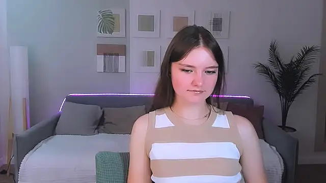 LookEva Adlı Modelin Canlı XXX Sohbeti