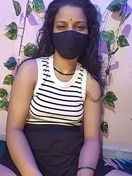 kiran-baby Adlı Modelin Canlı XXX Sohbeti