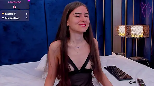 tenny_shy Chat XXX in diretta