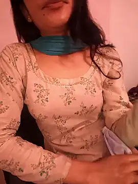 zoya_baby_ Show in webcam
