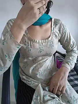 zoya_baby_ Adlı Modelin Web Kamerası Şovu