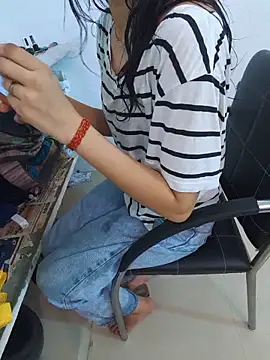 zoya_baby_ 网络视讯表演