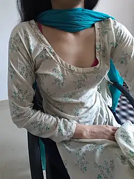 zoya_baby_'s Webcam Show