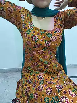 zoya_baby_ Adlı Modelin Web Kamerası Şovu