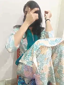 zoya_baby_'s Webcam Show