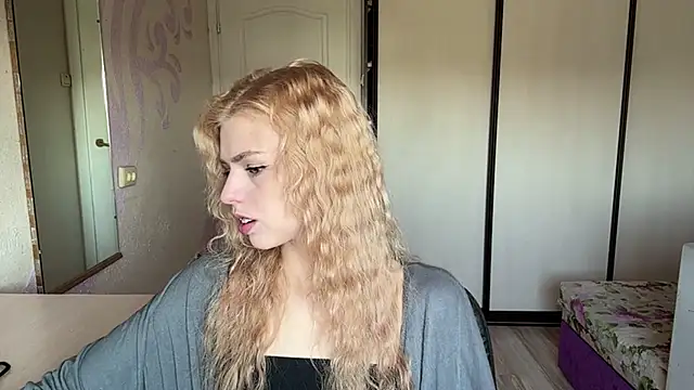 ScarlettRosy Webcam Show