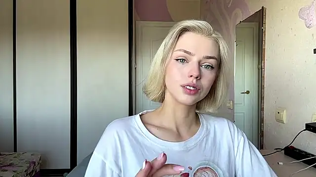 ScarlettRosy's Webcam Show