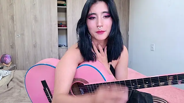 Lunapage_'s Live XXX Chat