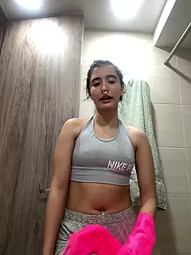 Show modela Lunapage_ na web-kameri