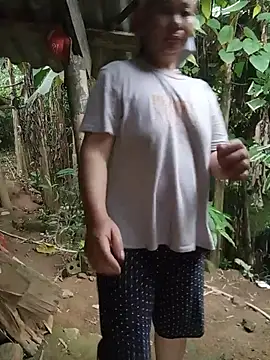 yaja-chan Adlı Modelin Canlı XXX Sohbeti