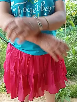 tuyet-nhi Chat XXX in diretta