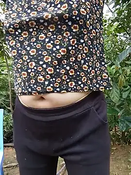 tuyet-nhi Chat XXX in diretta