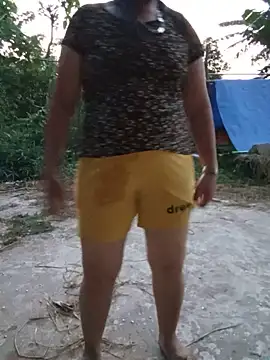 XXX chat uživo modela tuyet-nhi