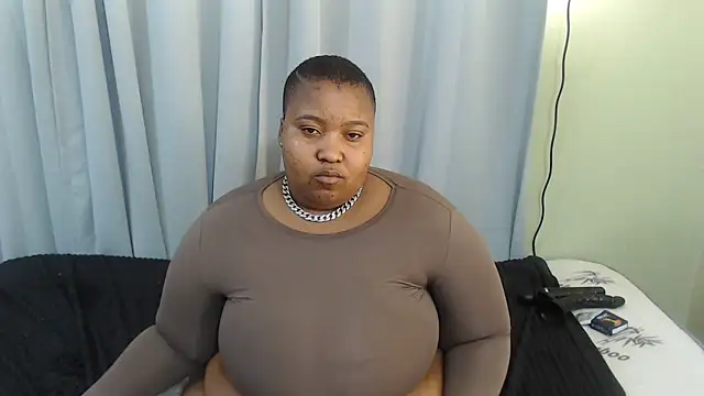 แชท XXX สดของ ThickAssMammie26