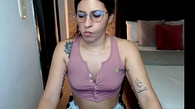 XXX chat uživo modela isa_cruzx