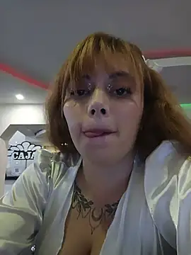 Isabella__Risky Adlı Modelin Web Kamerası Şovu