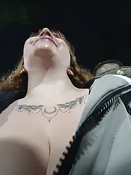 Isabella__Riskyn Webbikameraesitys