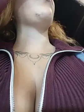 Show de webcam de Emma_Risky-