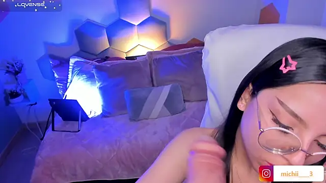 kitty_patitas_suavesss' Live XXX Chat