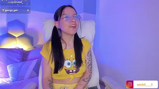 Chat XXX ao vivo de kitty_patitas_suavesss