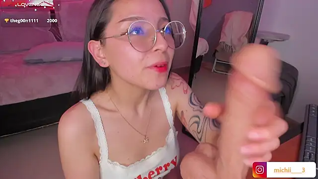 kitty_patitas_suavesss' Live XXX Chat