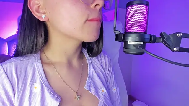 kitty_patitas_suavesss Adlı Modelin Canlı XXX Sohbeti