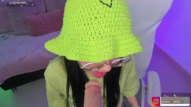 Czat XXX na żywo – kitty_patitas_suavesss