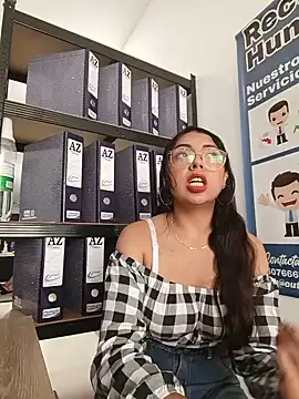 ห้องแชทสดของ JENNIFER__03