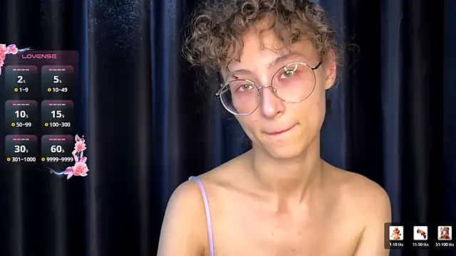 CurlyWinx Webcamshow