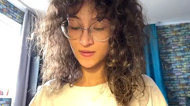 CurlyWinx – webcam-show