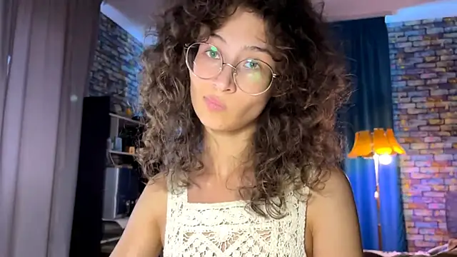 Chat XXX Live CurlyWinx